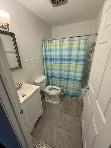 535 Merton AVENUE, Hartland, WI 53029