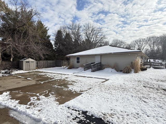 535 Merton AVENUE, Hartland, WI 53029