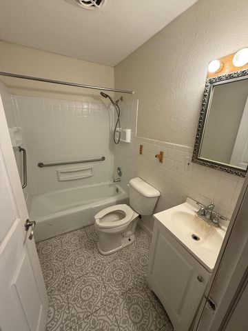 535 Merton AVENUE, Hartland, WI 53029