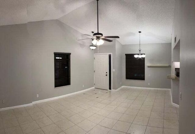 6 Via De Casas 104, Boynton Beach, FL 33426