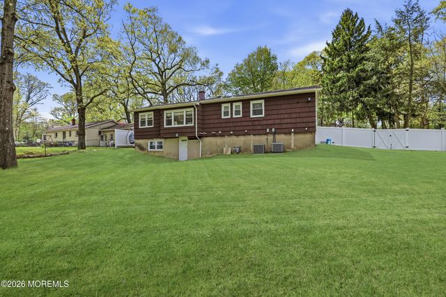 319 Miller Road, Lakewood, NJ 08701