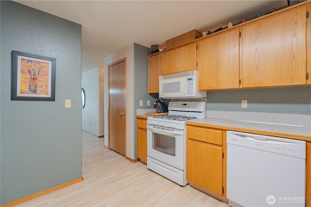 16007 NE Hickory Street, Vancouver, WA 98682