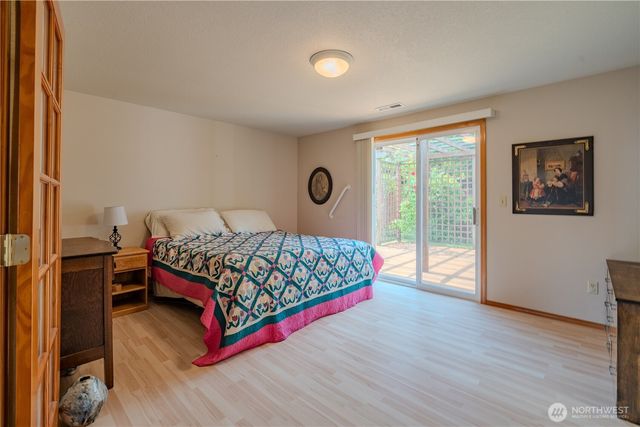 16007 NE Hickory Street, Vancouver, WA 98682