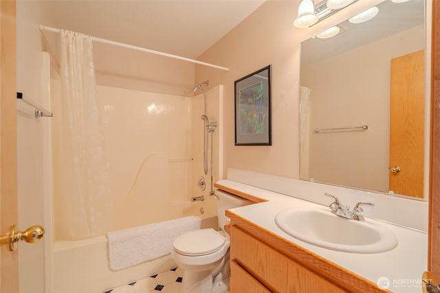 16007 NE Hickory Street, Vancouver, WA 98682