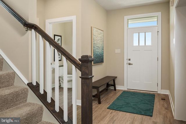 1024 VALENCIA CT, Martinsburg, WV 25403