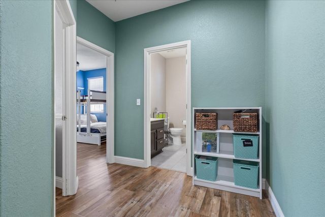 9744 Garnet Ct, Live Oak, CA 95953