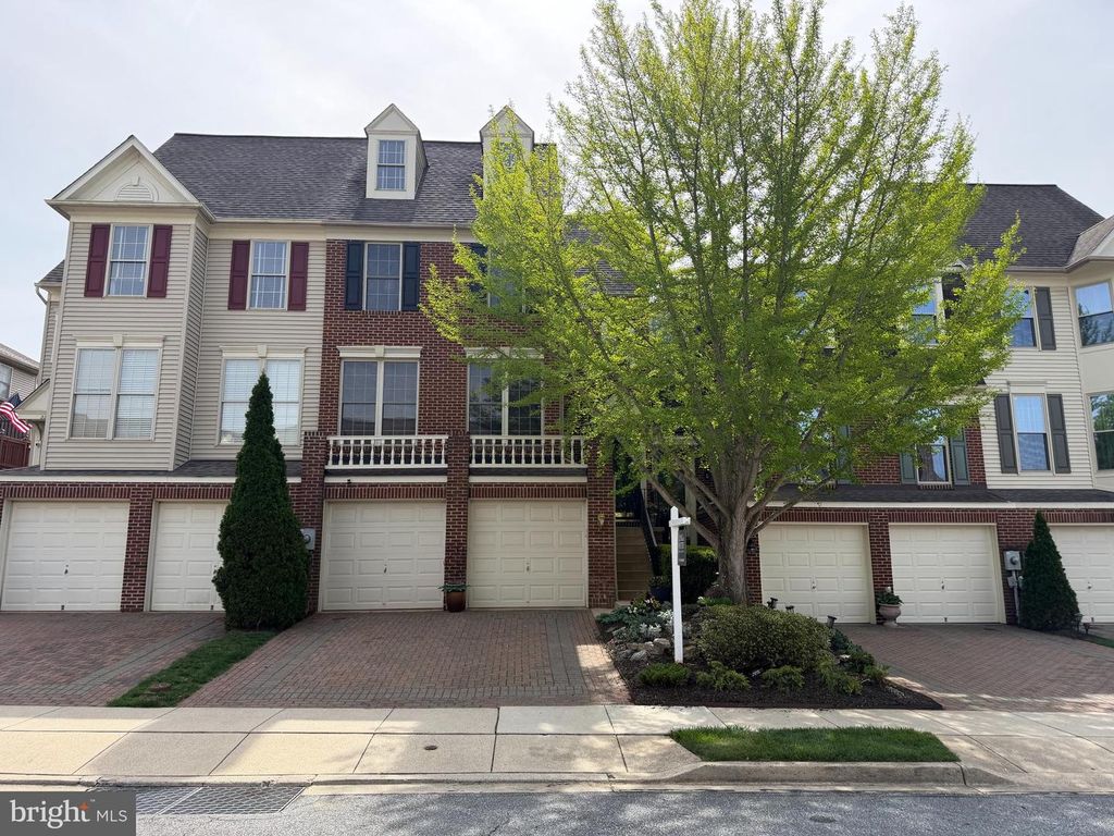 2231 BEAR DEN RD, Frederick, MD 21701