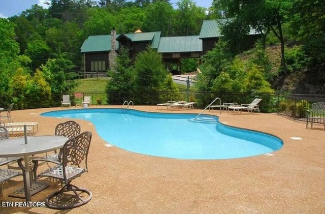 2230 Orchard Trail Way, Sevierville, TN 37862