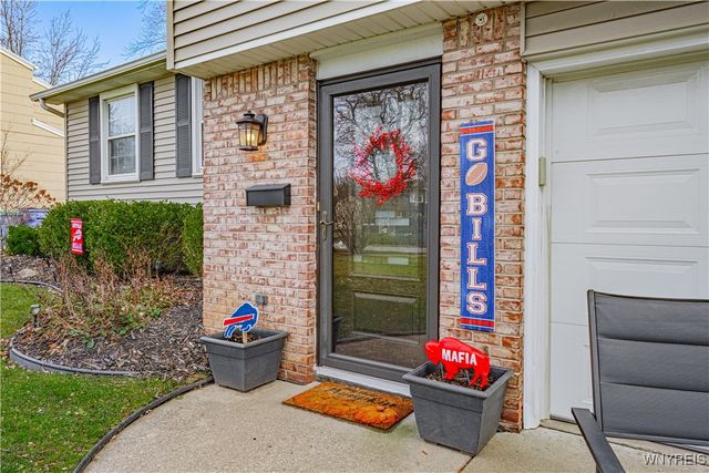 313 Shetland Drive, Amherst, NY 14221