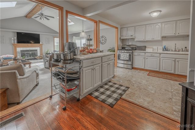 313 Shetland Drive, Amherst, NY 14221