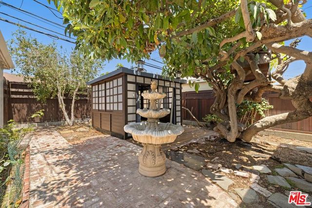 2001 Pearl Street, Santa Monica, CA 90405