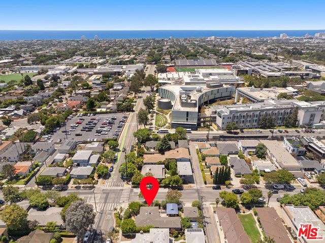 2001 Pearl Street, Santa Monica, CA 90405