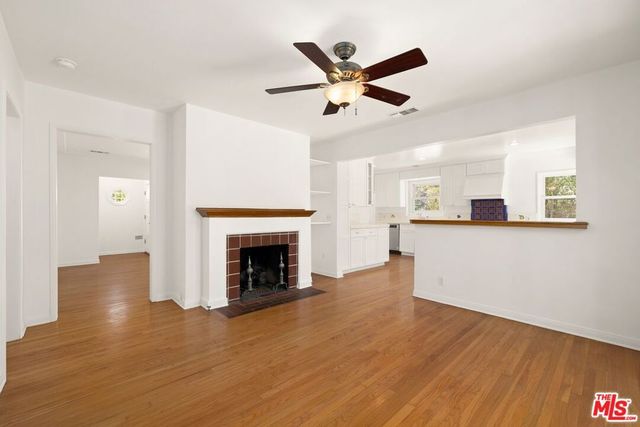2001 Pearl Street, Santa Monica, CA 90405