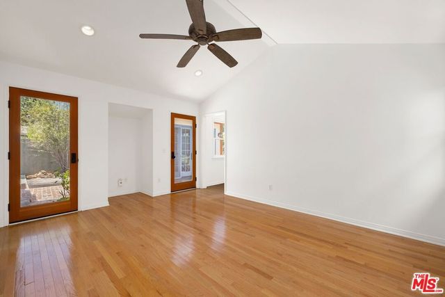 2001 Pearl Street, Santa Monica, CA 90405