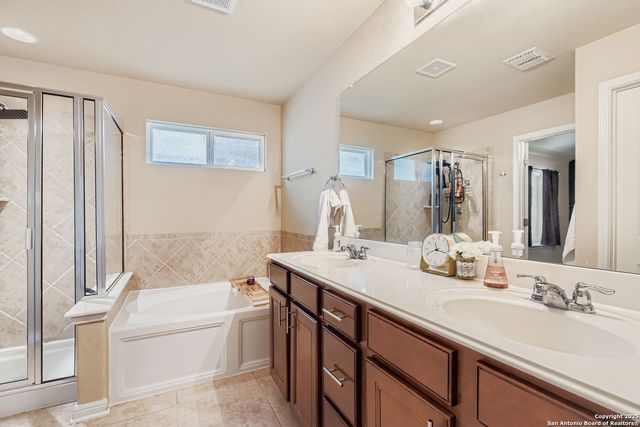 7815 Silver Grove, San Antonio, TX 78254