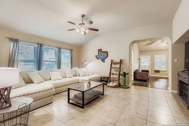 7815 Silver Grove, San Antonio, TX 78254