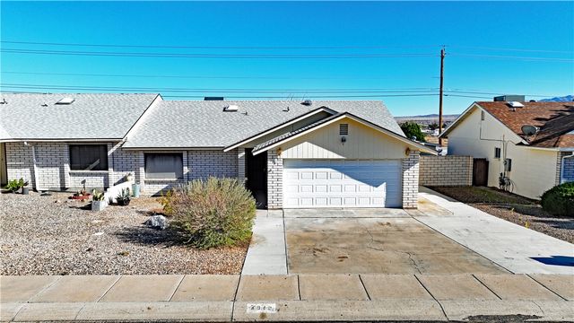 4040 Canyon Hills Drive, Kingman, AZ 86409