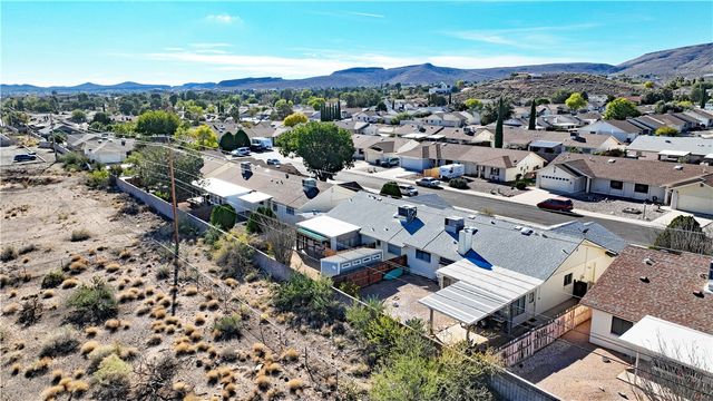4040 Canyon Hills Drive, Kingman, AZ 86409