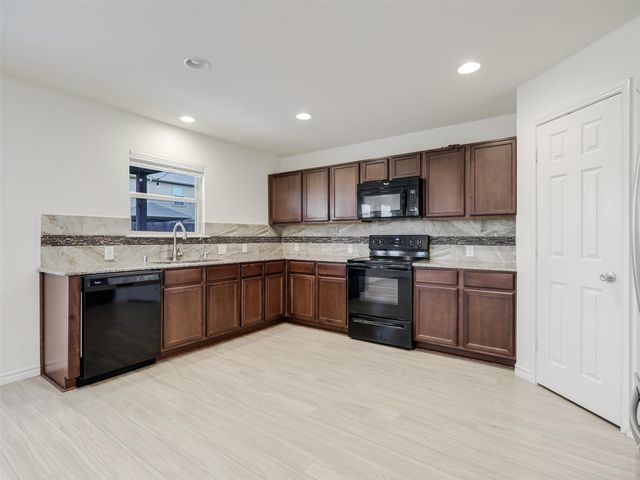 4509 Maplewood Avenue, Balch Springs, TX 75180