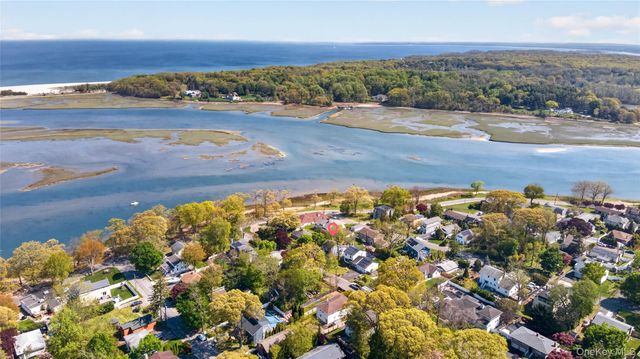 118 Longfellow Drive, Kings Park, NY 11754