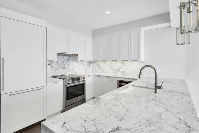 107-06 Queens Boulevard 9G, Forest Hills, NY 11375