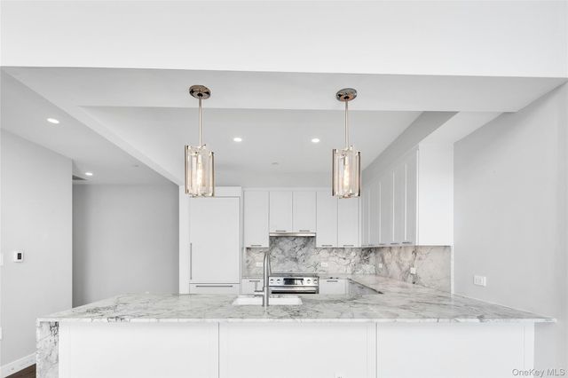 107-06 Queens Boulevard 9G, Forest Hills, NY 11375