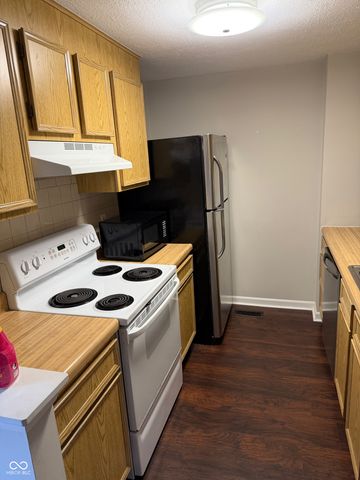 6108 Aspen Grove Drive, Indianapolis, IN 46250