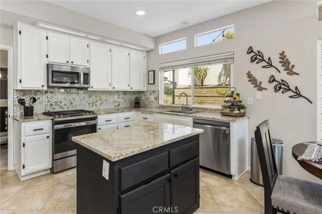 7333 Yellow Jasmine, Highland, CA 92346