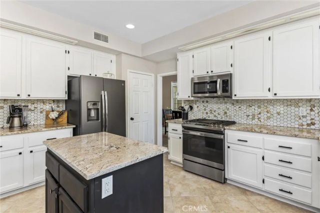 7333 Yellow Jasmine, Highland, CA 92346