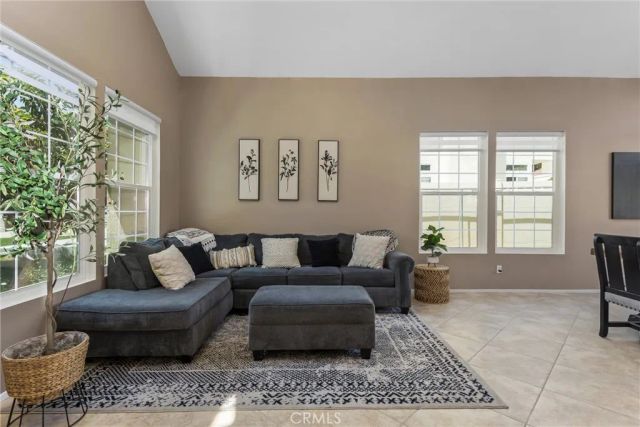 7333 Yellow Jasmine, Highland, CA 92346