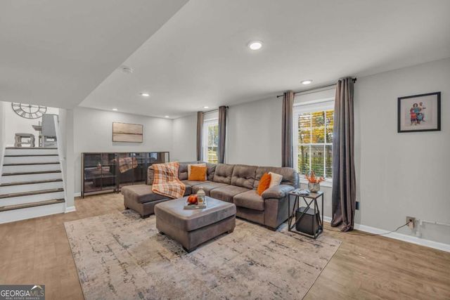 1023 Hickory Nut Lane, Lawrenceville, GA 30043