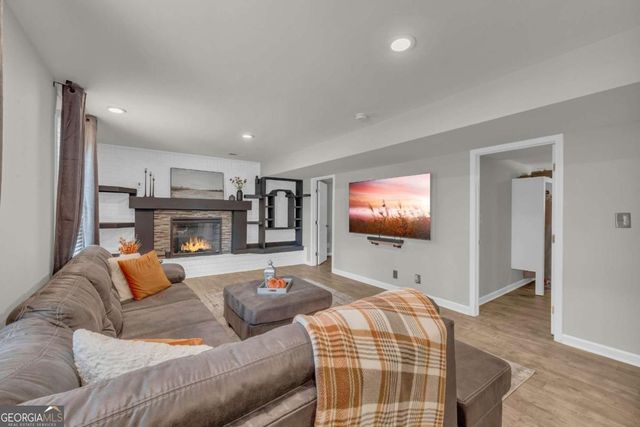 1023 Hickory Nut Lane, Lawrenceville, GA 30043