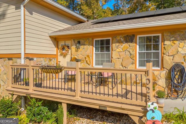 1023 Hickory Nut Lane, Lawrenceville, GA 30043