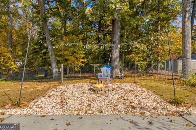 1023 Hickory Nut Lane, Lawrenceville, GA 30043