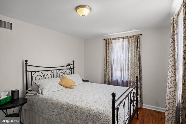 7004 IRVING AVE, Pennsauken, NJ 08109