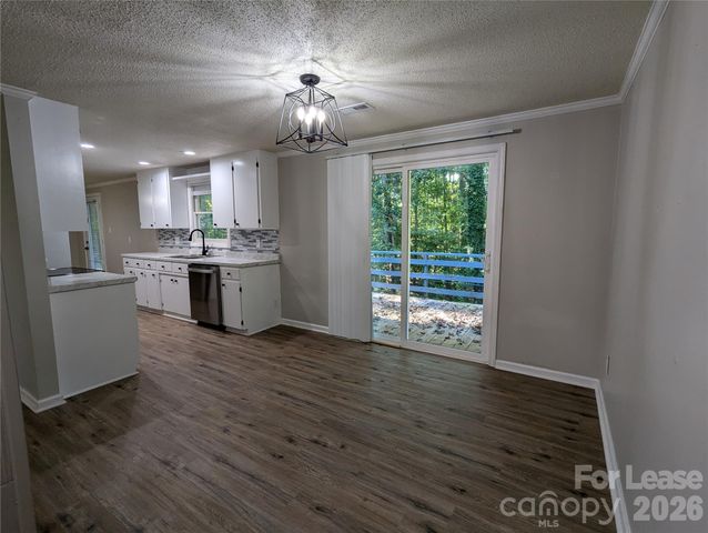 3208 Charlotte Highway, Mooresville, NC 28117