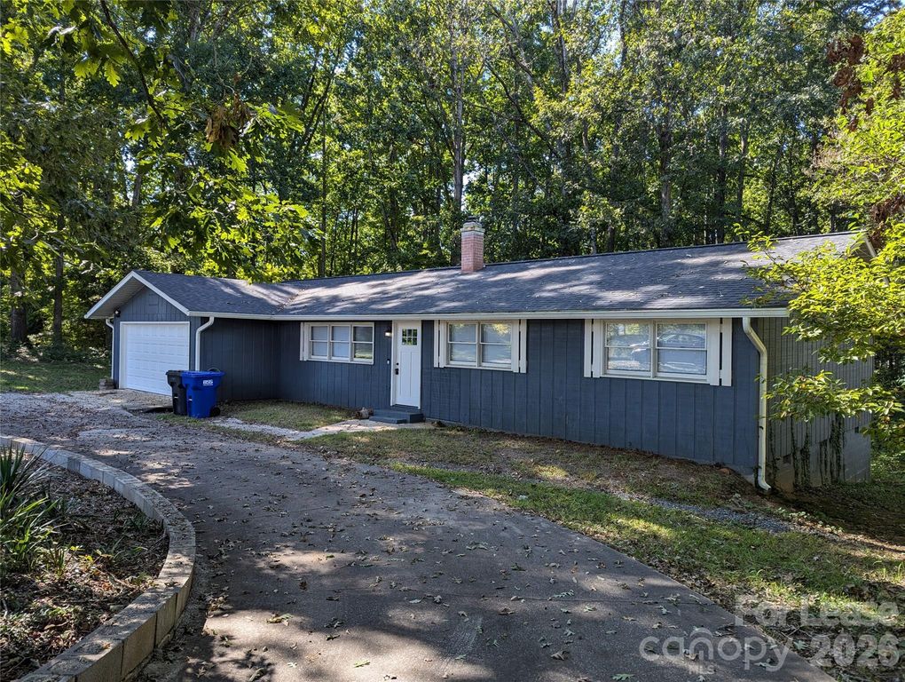 3208 Charlotte Highway, Mooresville, NC 28117