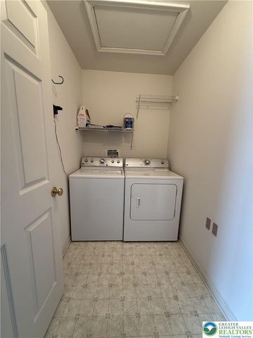 1530 Hawthorn Drive, Forks Twp, PA 18040