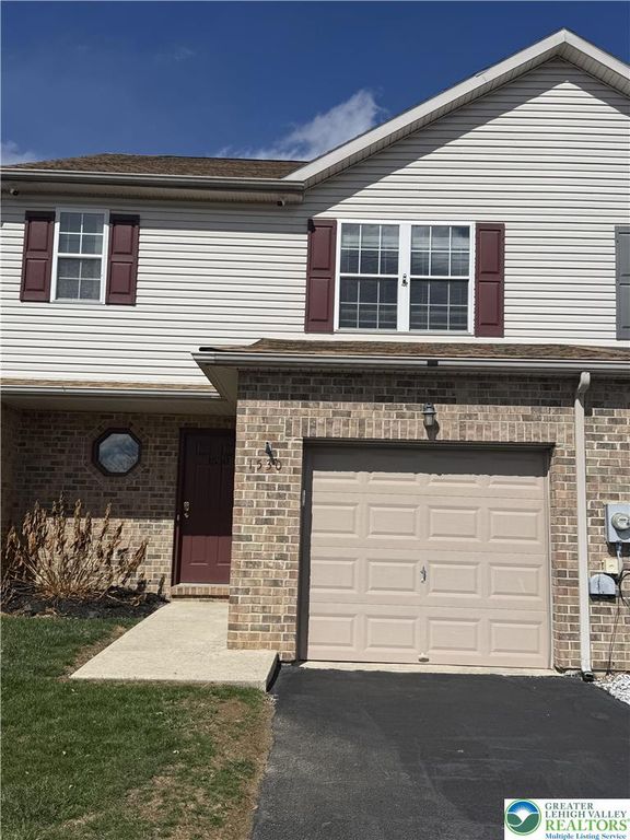 1530 Hawthorn Drive, Forks Twp, PA 18040