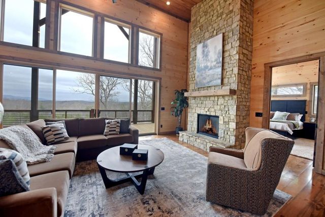 391 Sunrock Mountain Road, Blue Ridge, GA 30513