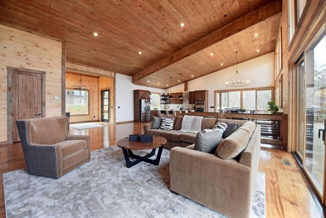 391 Sunrock Mountain Road, Blue Ridge, GA 30513