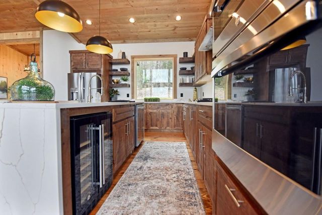391 Sunrock Mountain Road, Blue Ridge, GA 30513