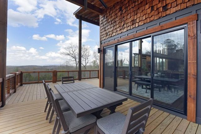 391 Sunrock Mountain Road, Blue Ridge, GA 30513