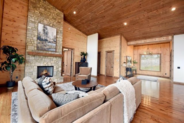 391 Sunrock Mountain Road, Blue Ridge, GA 30513