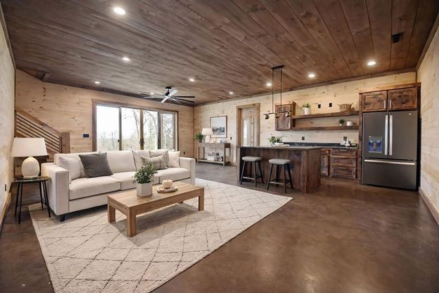 391 Sunrock Mountain Road, Blue Ridge, GA 30513