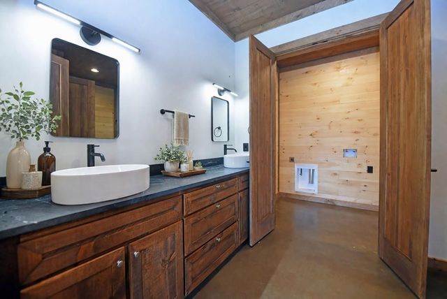 391 Sunrock Mountain Road, Blue Ridge, GA 30513