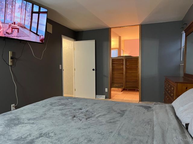 9136 Yellowwood Drive, Colerain Twp, OH 45251