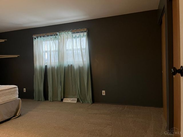 9136 Yellowwood Drive, Colerain Twp, OH 45251