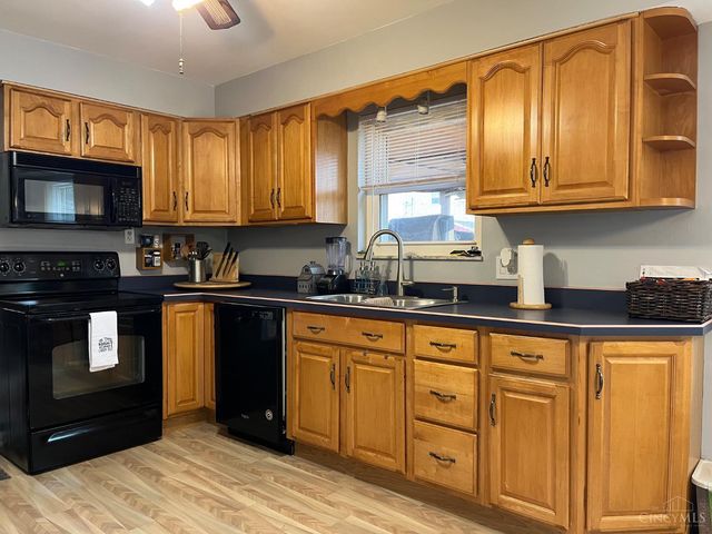 9136 Yellowwood Drive, Colerain Twp, OH 45251