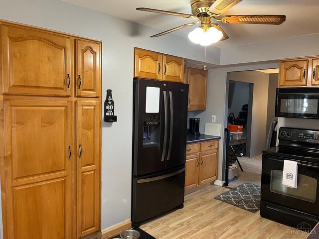 9136 Yellowwood Drive, Colerain Twp, OH 45251